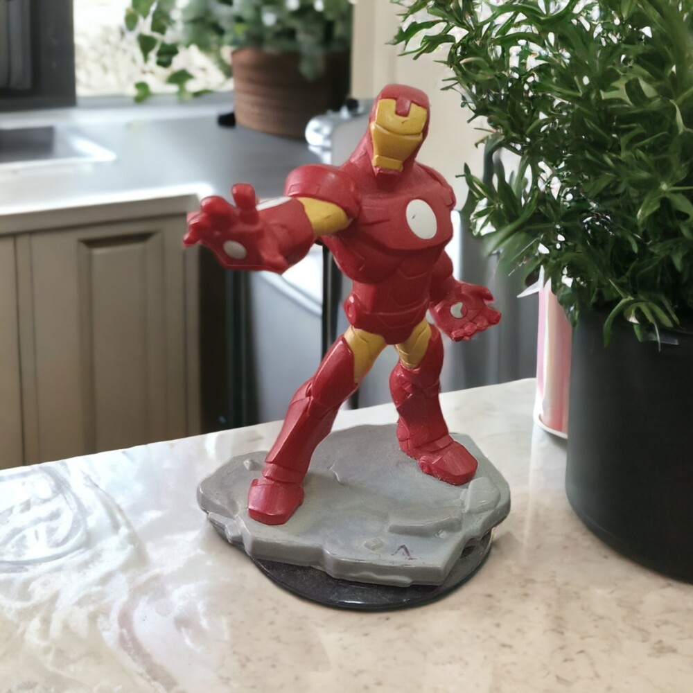 Iron Man Disney Pixar 2.0 Action Figure